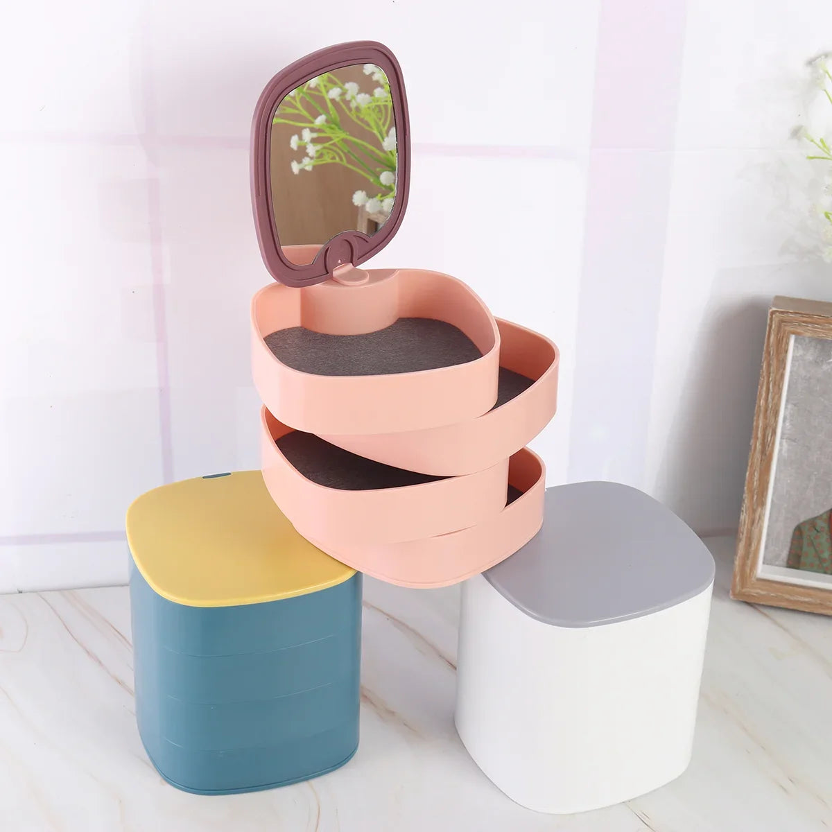 360 Degree Rotating Jewelry Box
