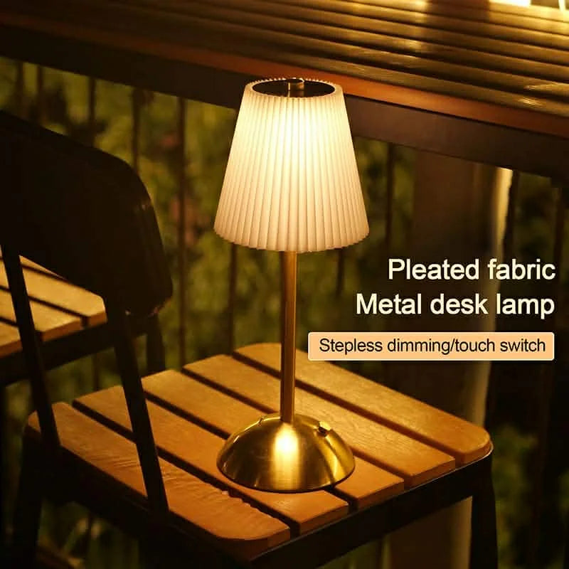 Vintage Rechargeable Cordless Touch Control Dimmable Metal Table Lamp With Pleated Fabric Shade / Wireless Reading Lamp For Restaurant Hotel Bar Bedroom Decor Light